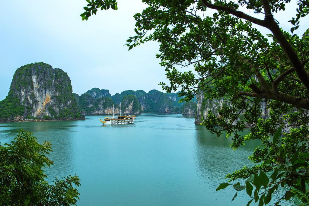 Dragon Legend Cruise Hotel Ha Long Exterior photo