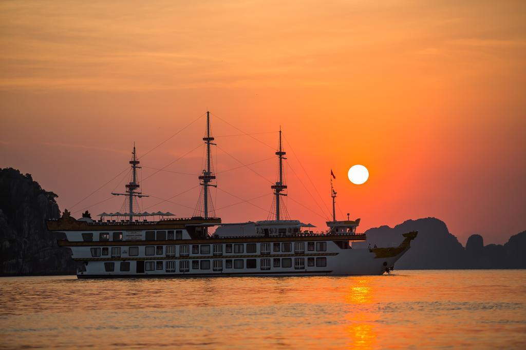 Dragon Legend Cruise Hotel Ha Long Exterior photo